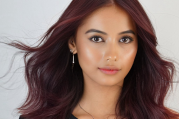 warna-rambut-burgundy